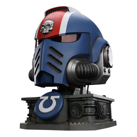 Ultramarines Lieutenant Titus Helmet Replica 1/1 with Display Stand 44 cm